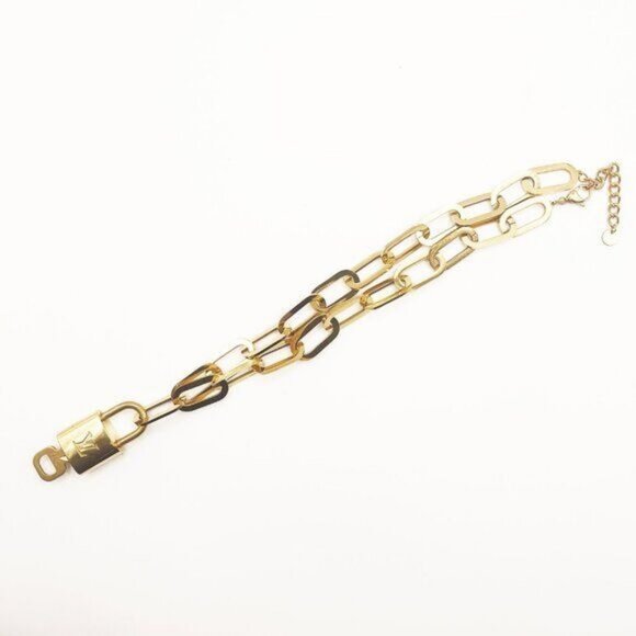 Authentic Louis Vuitton Lock & Key Necklace Pendant Gold-Plated Chain Adjustable - Picture 7 of 12